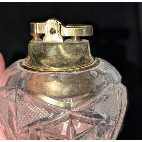 Vintage Brass Cut Glass Table Lighter with Ornate brass Base - Picture 4 of 12